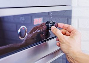 INSTALAÇÃO DE FORNO A GÁS OU ELÉTRICO DE EMBUTIR